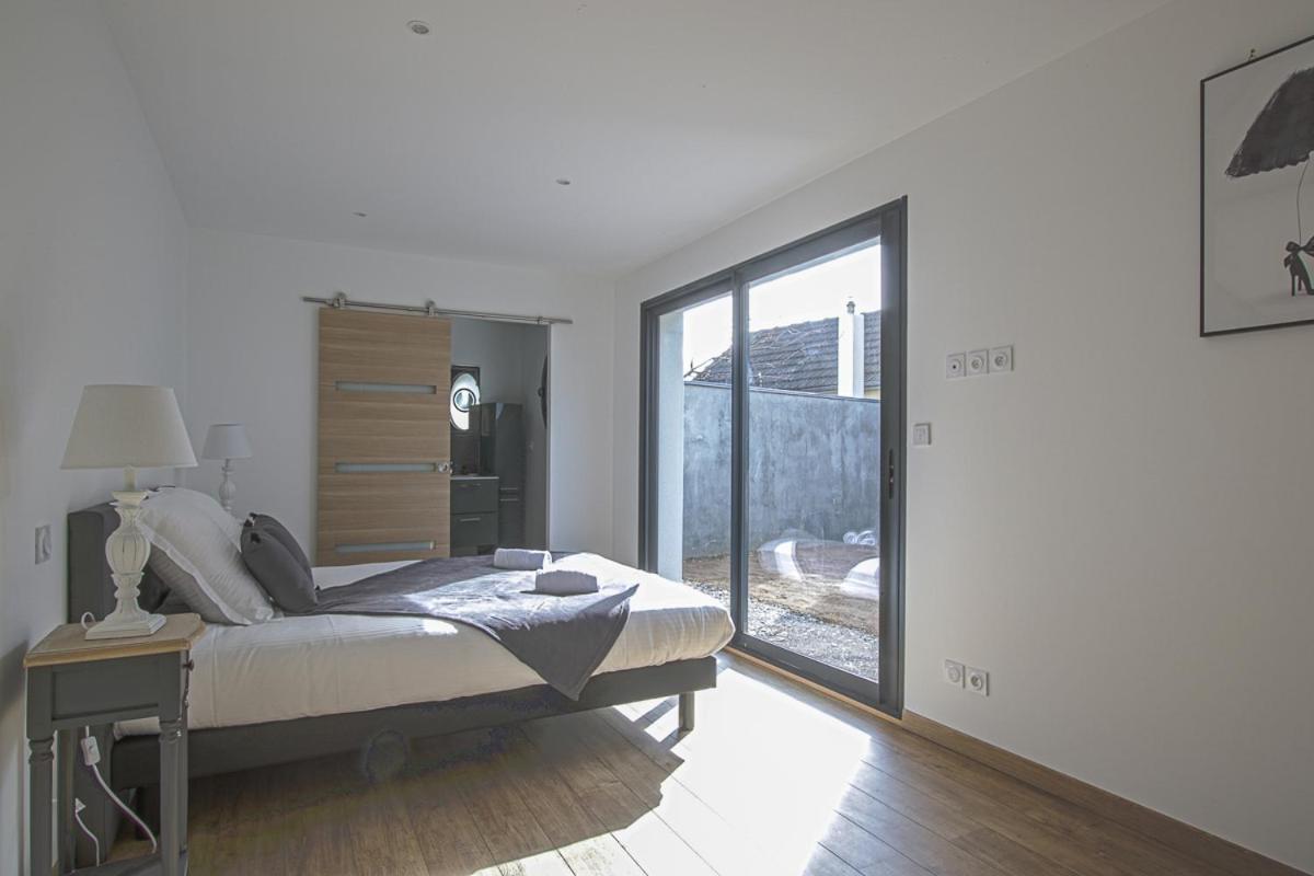 Quijote, Maison Moderne Avec Terrasse A *